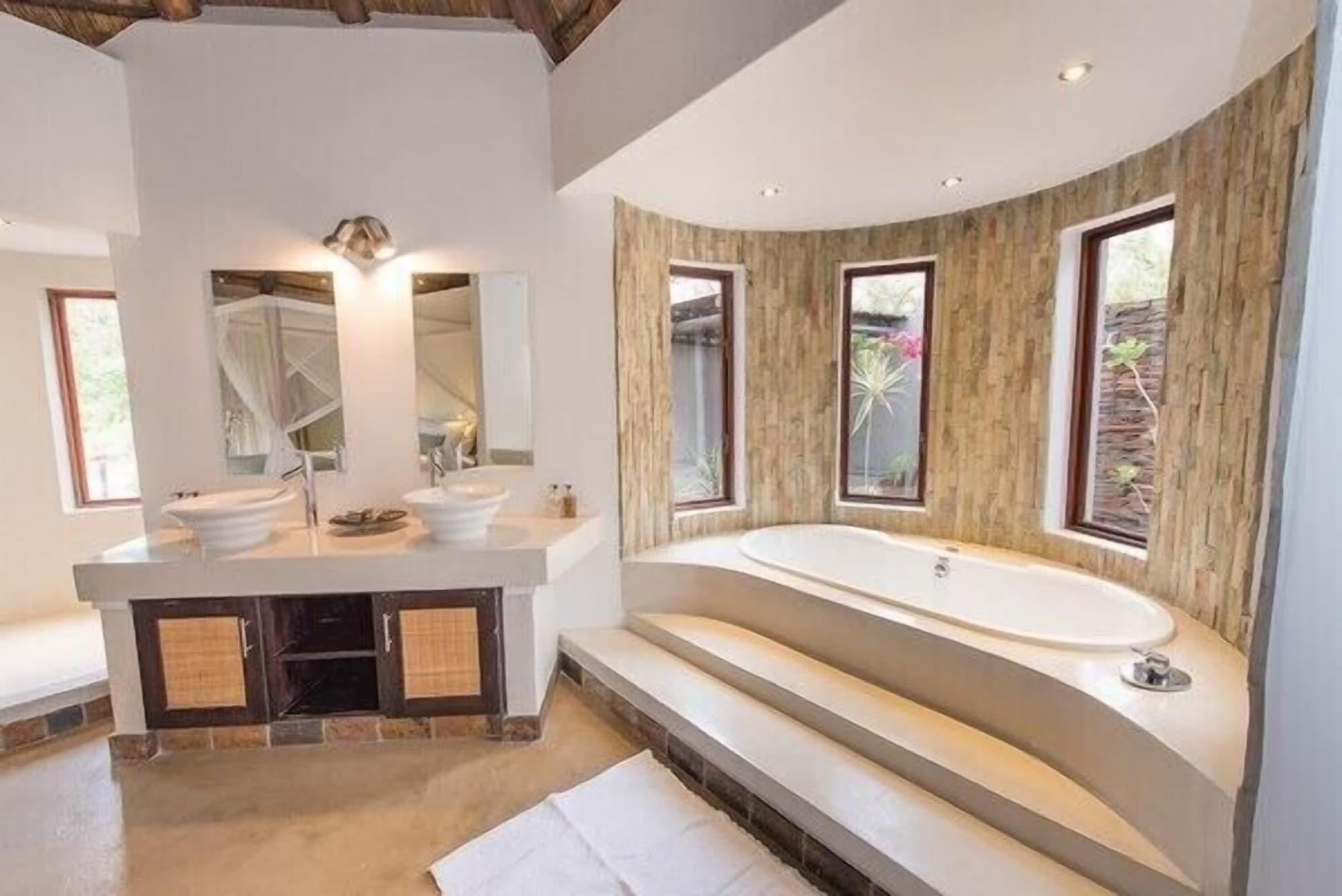 Unembeza Boutique Lodge & Spa Hoedspruit Exterior foto